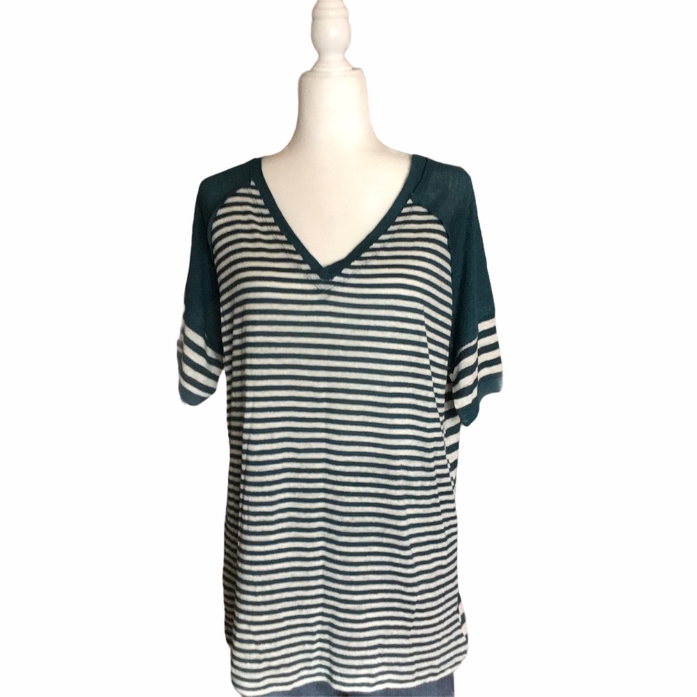 Dear John Cotton/Linen Short Sleeve V-neck T-shirt